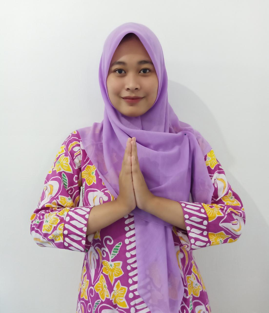 Giwang Gayatri, Amd.Keb, C.MBST